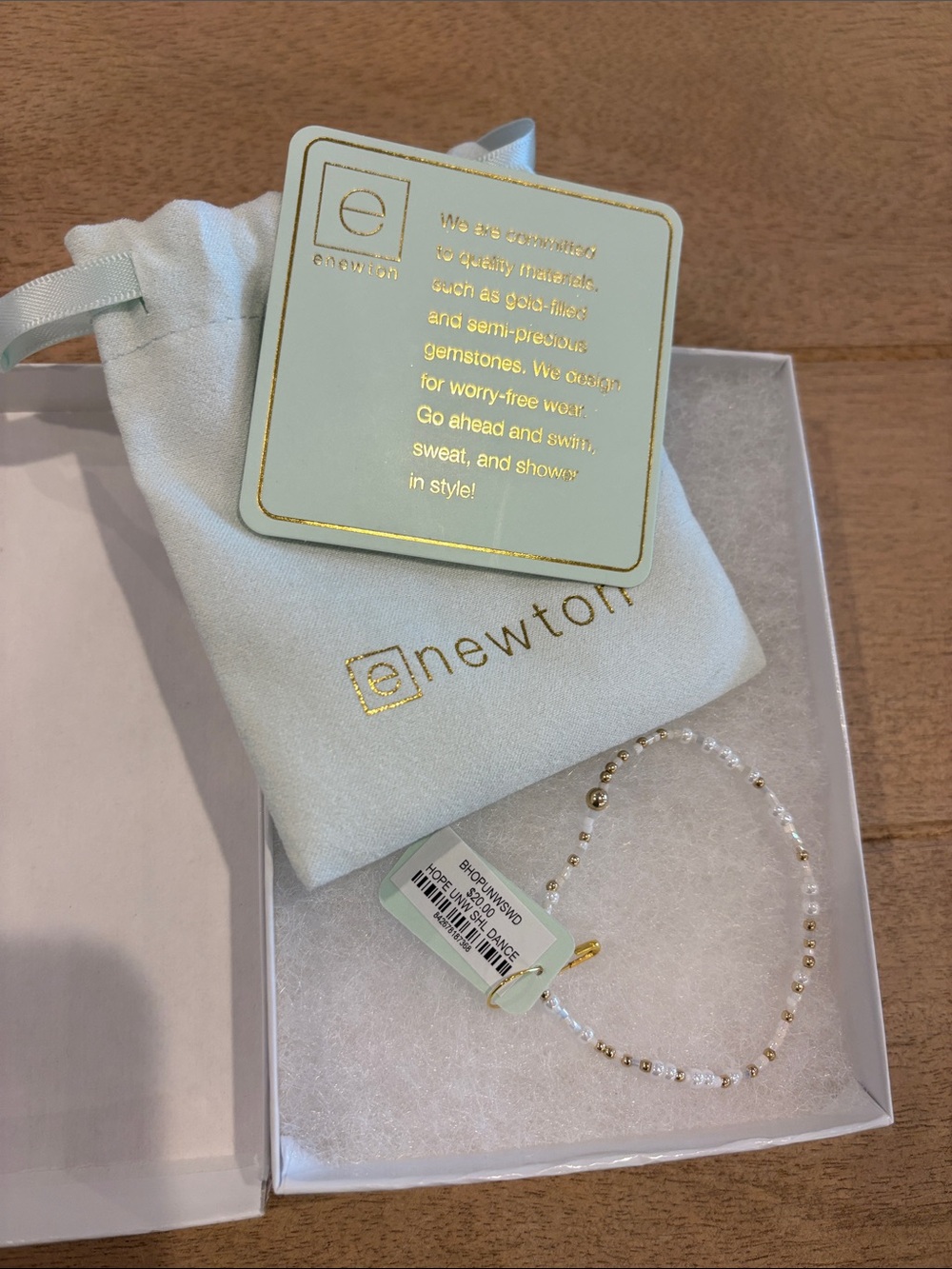 enewton Hope Unwritten Bracelet- Shell we Dance Stretch Bracelet NWT Gift NEW - Picture 2 of 3